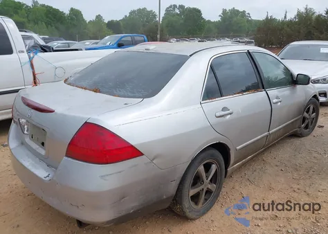 2007 Honda Accord 2.4 Ex z USA, uszkodzony, nr VIN 1HGCM56837A156437